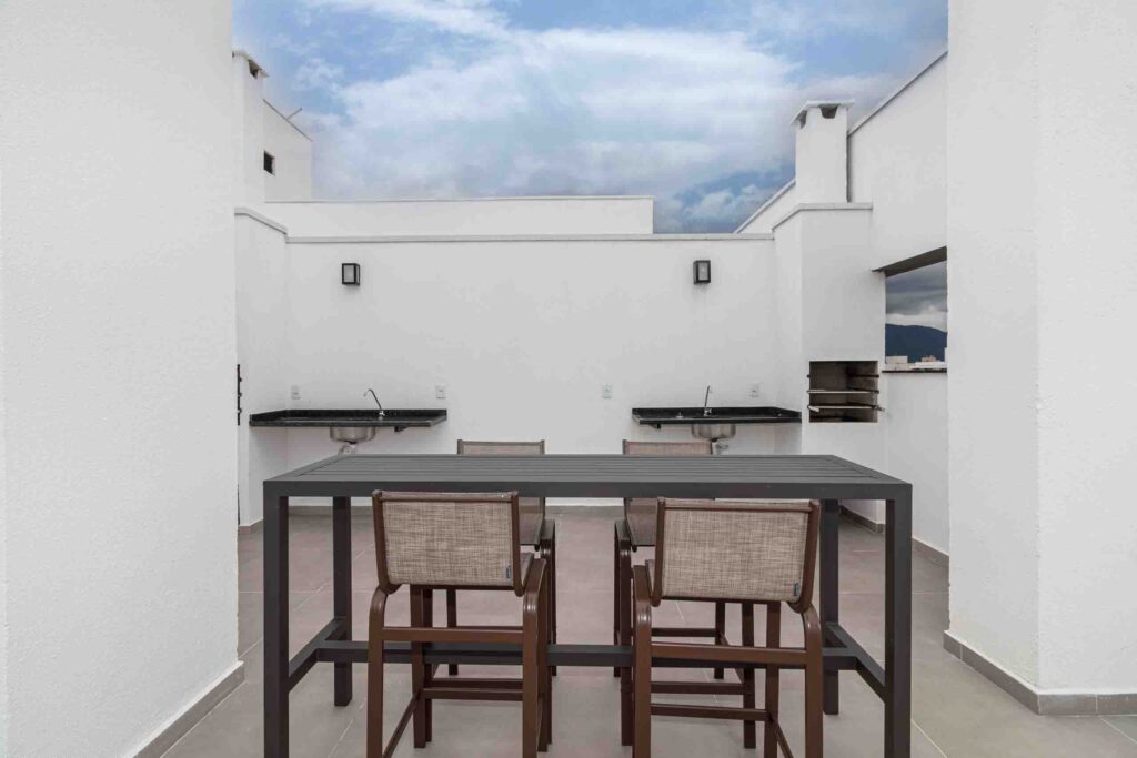 APARTAMENTO A VENDA PROXIMO A PARAIA GARANDE UBATUBA 630MIL CONDOMINIO LAZER COMPLETO ITAGUÁ UBATUBA LITORAL NORTE SÃO PAULO-40
